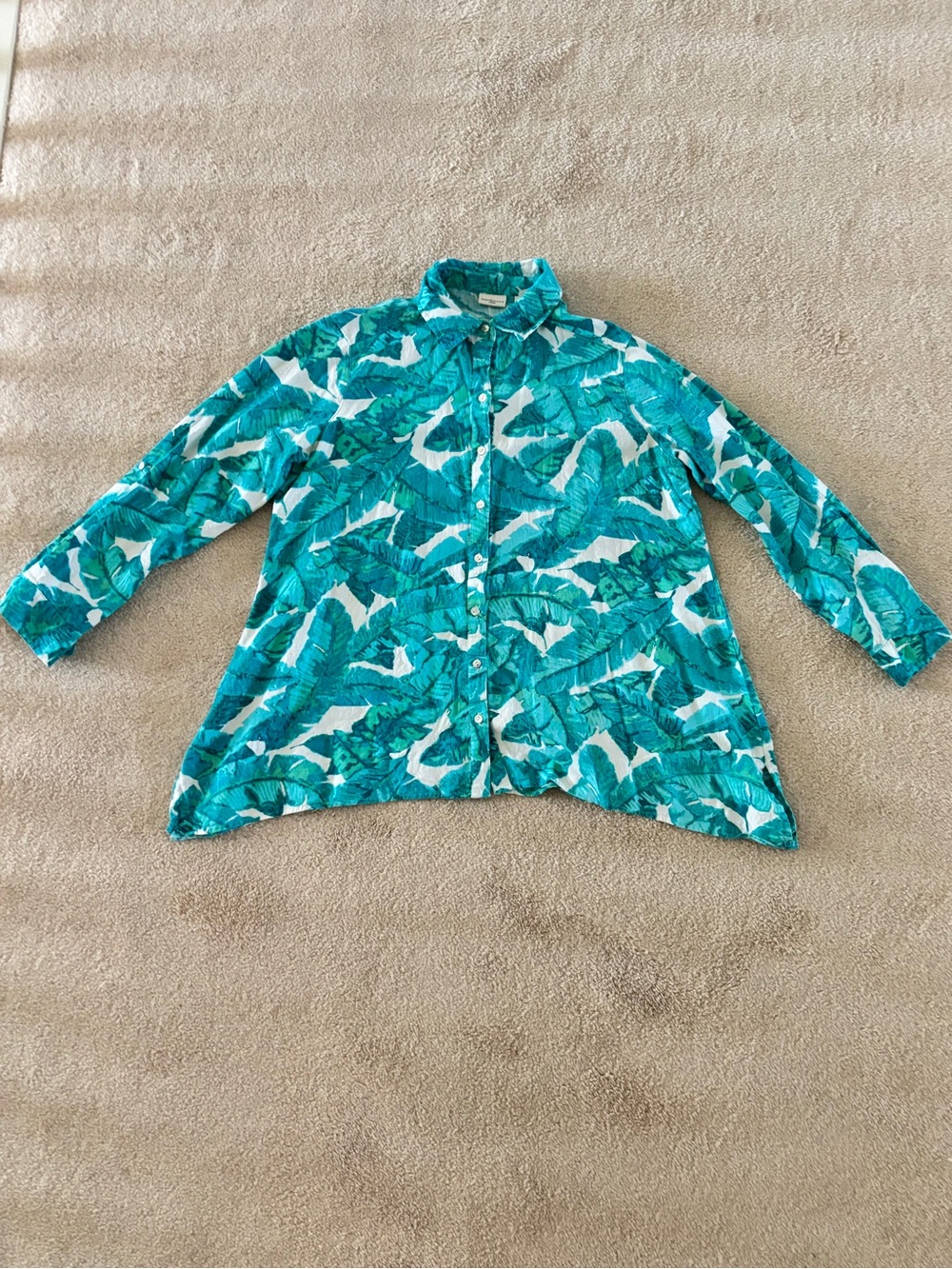 Westbound Teal & White Tropical Print Button-Up Blouse